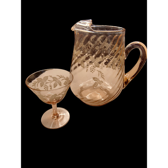 Pink Depression Glass Pitcher with 1 Glass Etched Grapes - Picture 1 of 5